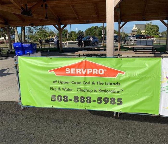 servpro display table green banner